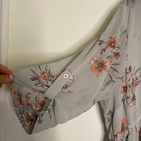 TORRID Lexie Tunic 3X Gray Floral Chiffon Hi-Lo Babydoll Button Romantic Plus - Picture 5 of 9